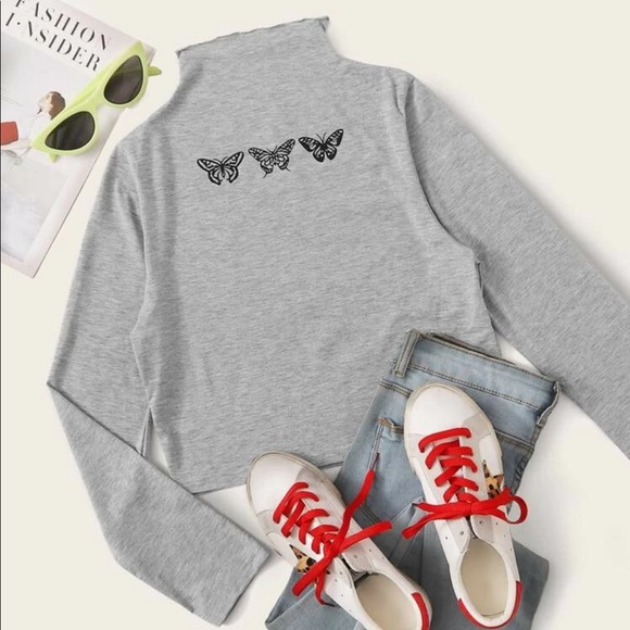 Three butterfly crop top - Picture 1 of 3